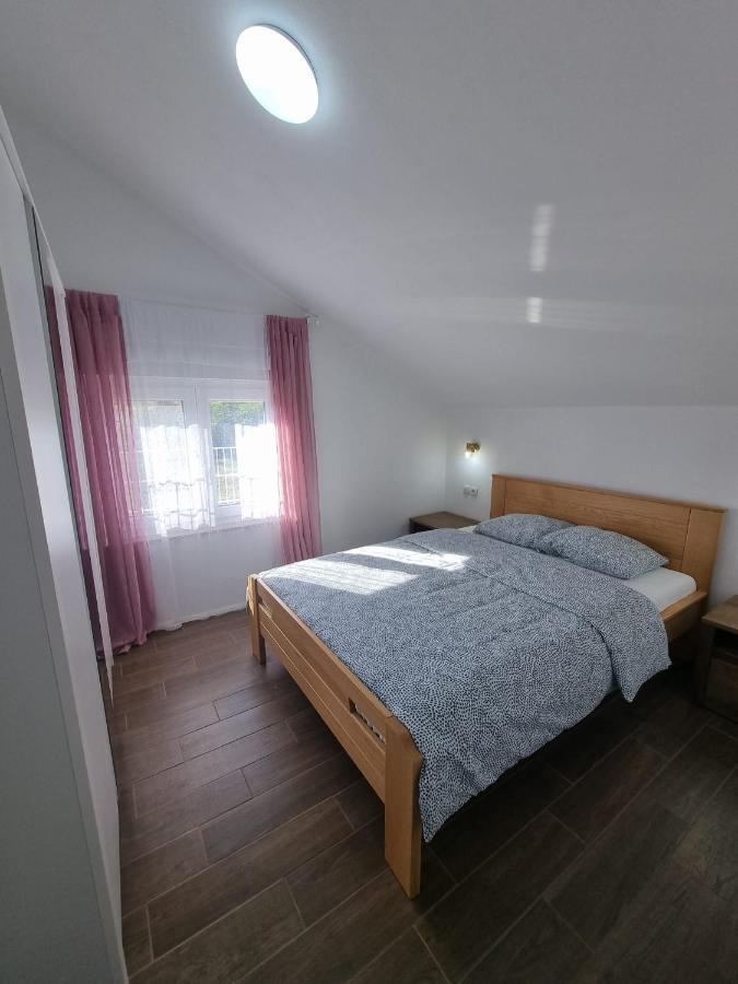 Apartmani Zekic Lopar Exterior photo
