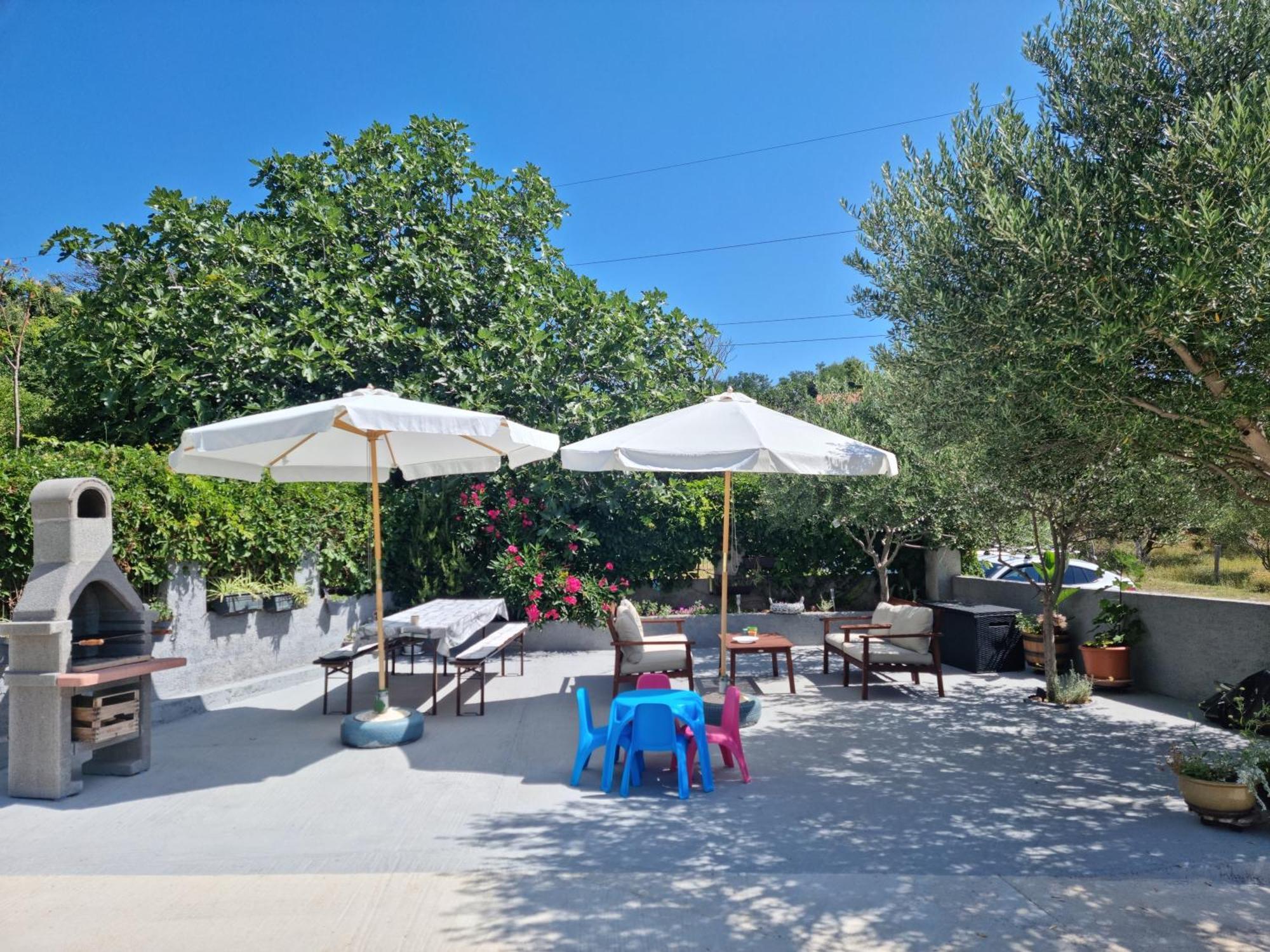 Apartmani Zekic Lopar Exterior photo